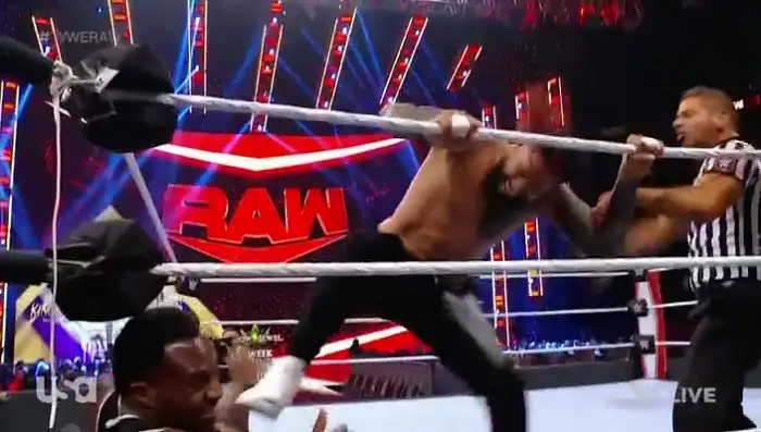 download wwe monday night raw 11th october (2021) english full wwe show 480p [400mb] | 720p [1.4gb] hdrip