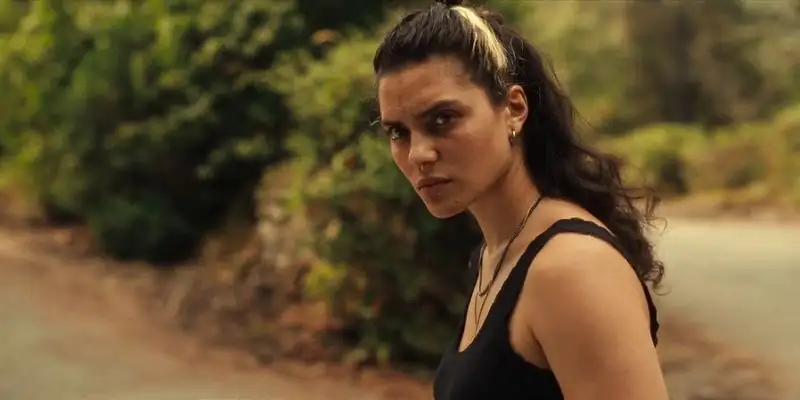 download under a dark sun (2025) season 1 dual audio {hindi-french} netflix-series 480p | 720p | 1080p web-dl