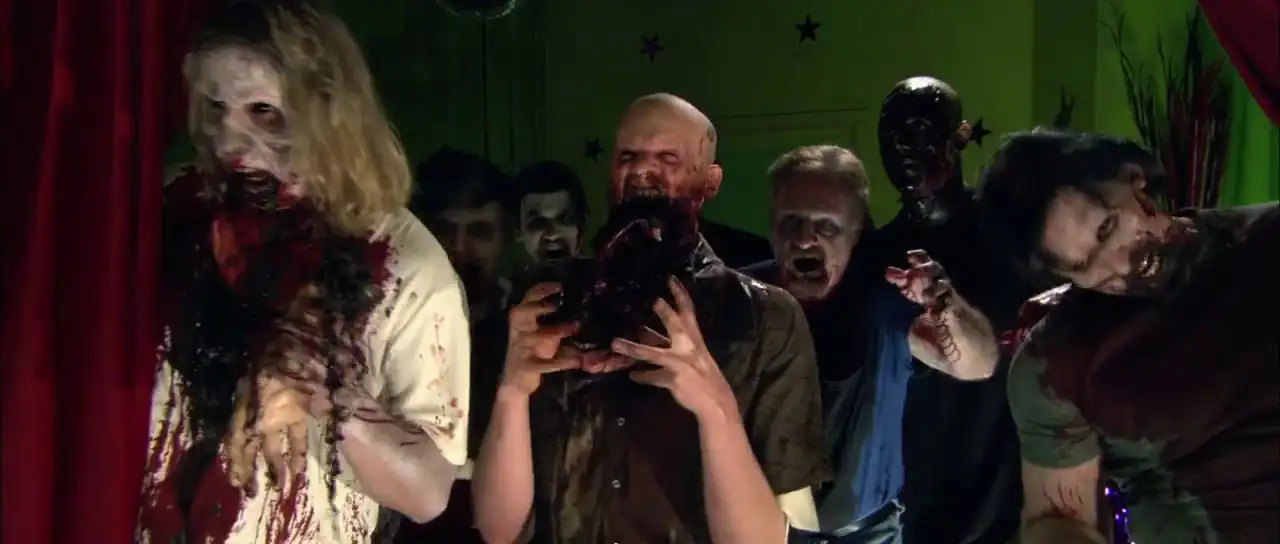 screenshot e3e671 18 zombie strippers 2008