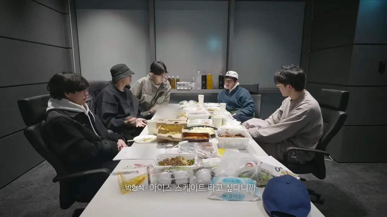 download in the soop : friendcation (2022) season 1 [s01e04 added] {korean with subtitles} 720p [400mb] web-dl