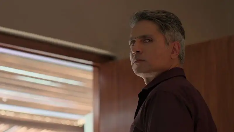 screenshot e439ef commander karan saxena s01