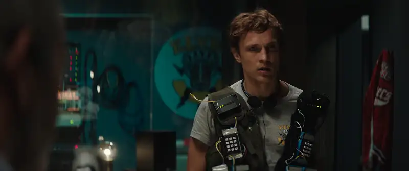 download on the line (2022) bluray dual audio {hindi-english} 480p [450mb] | 720p [1gb] | 1080p [2gb]