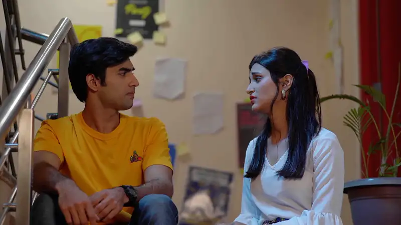 screenshot e8dc6d poles apart 2021