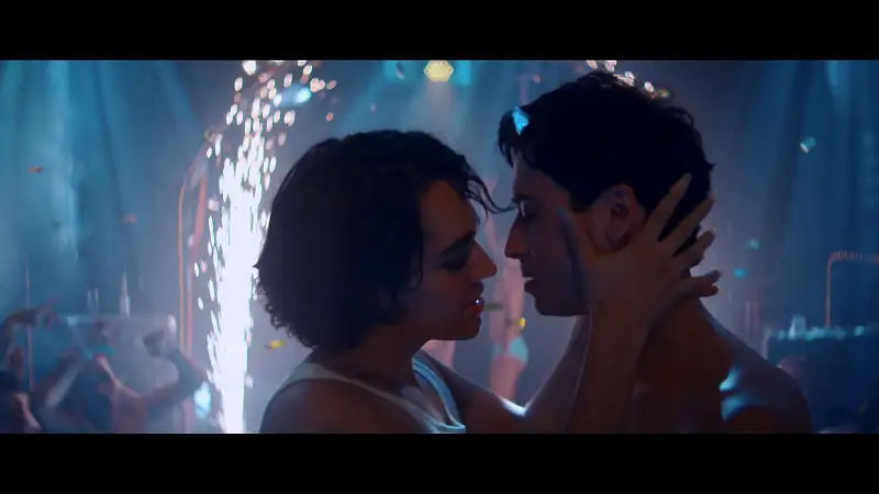 download glamorous – netflix original (2023) season 1 complete dual audio {hindi-english} 720p | 1080p web-dl