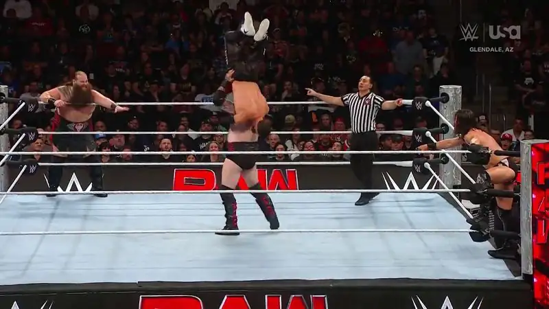 download wwe monday night raw (25th november 2024) english full wwe show 480p 720p 1080p hdrip