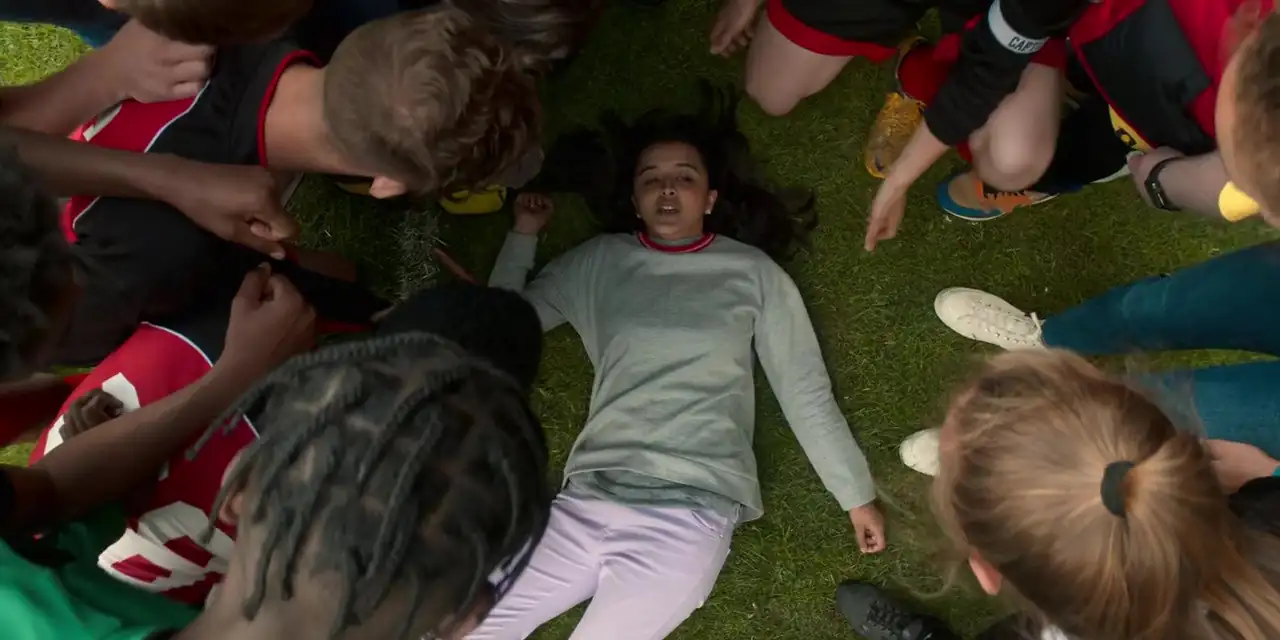 download the stranger season 1 hindi dubbed complete netflix web series 480p | 720p hd