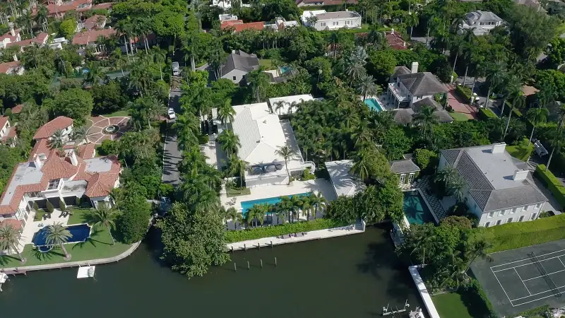 download ghislaine maxwell: filthy rich (2022) dual audio {hindi-english} 480p [350mb] | 720p [1gb] | 1080p [2gb]