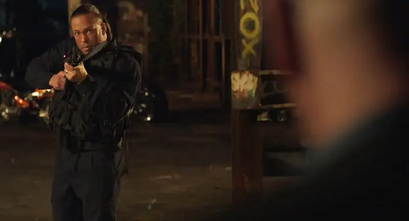 download wrong side of town (2010) bluray dual audio {hindi-english} 480p [300mb] | 720p [815mb] | 1080p [1.7gb]