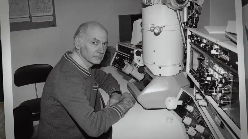 download a compassionate spy (2022) bluray {english with subtitles} full movie 480p [300mb] | 720p [850mb] | 1080p [2gb]